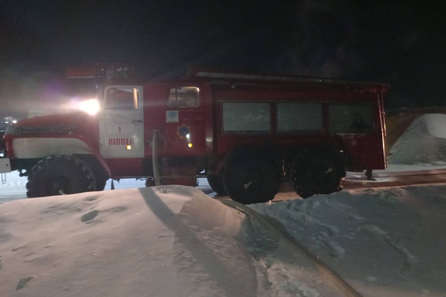 Усть-Каменогорск и ВКО / Сотрудники ДЧС ВКО за сутки ликвидировали 3 пожара