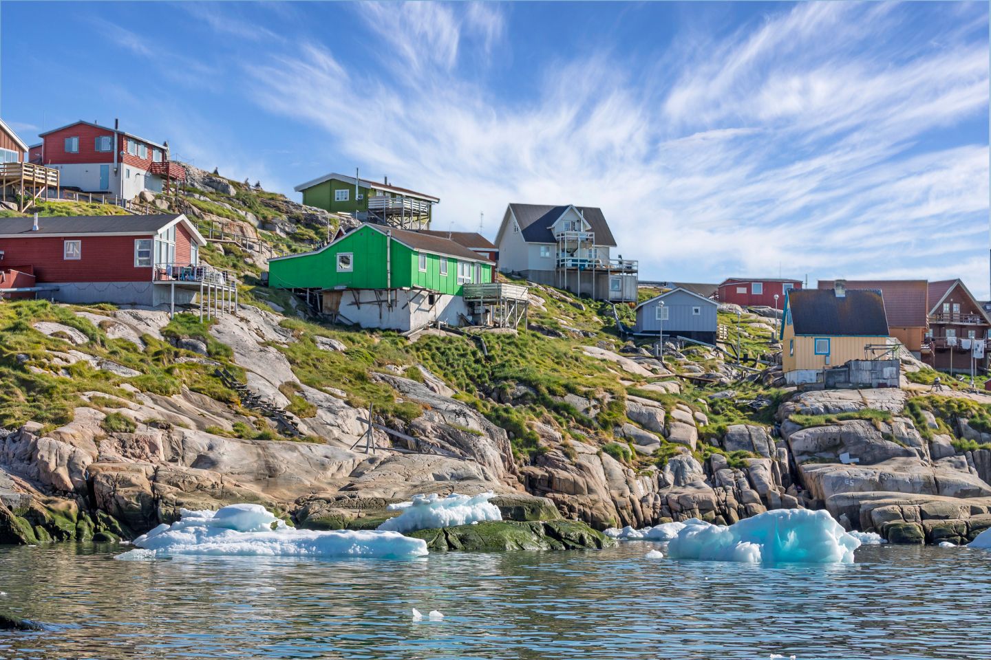 Новости мира / Власти Гренландии призвали жителей срочно запастись едой на пять дней