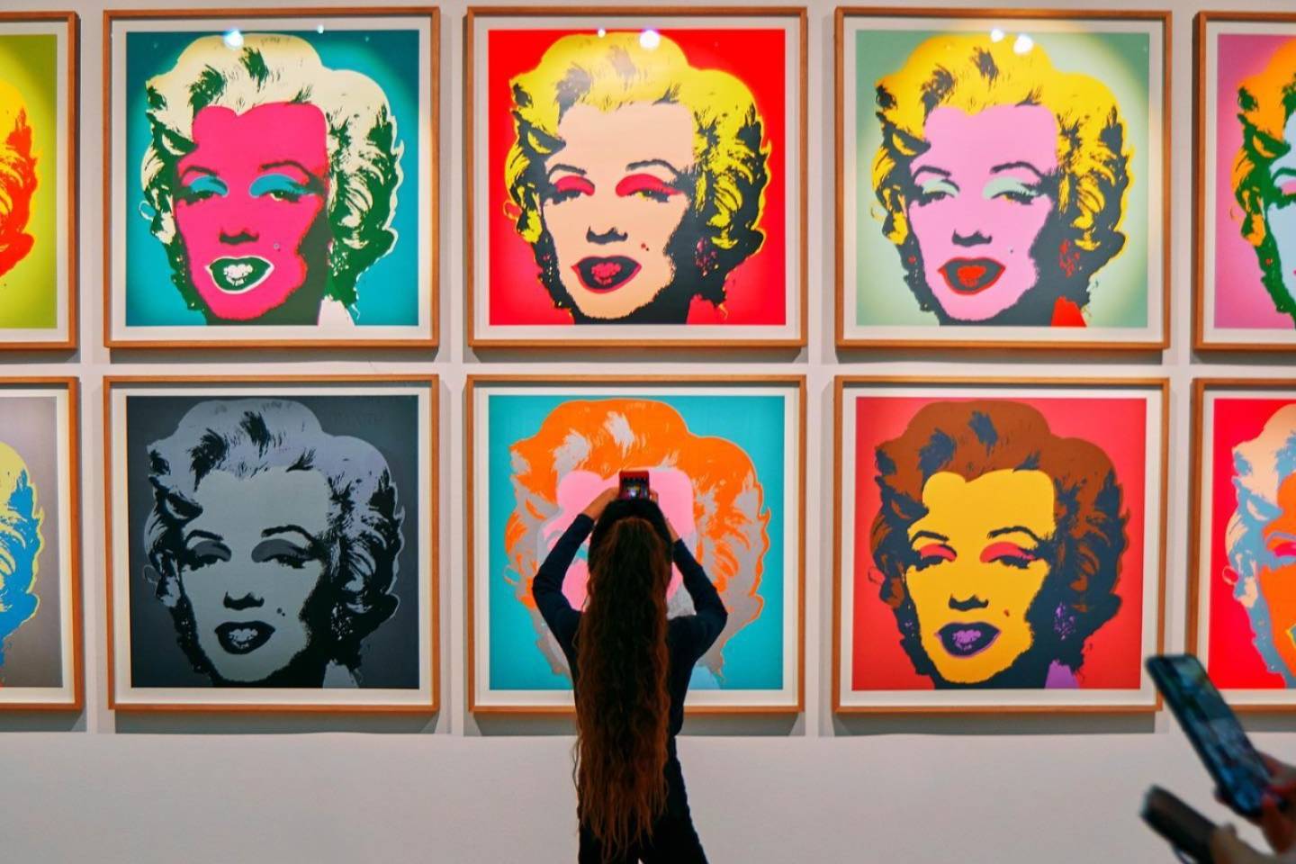 Новости мира / Интересные новости / Портрет Мэрилин Монро продали на аукционе за 195 миллионов долларов