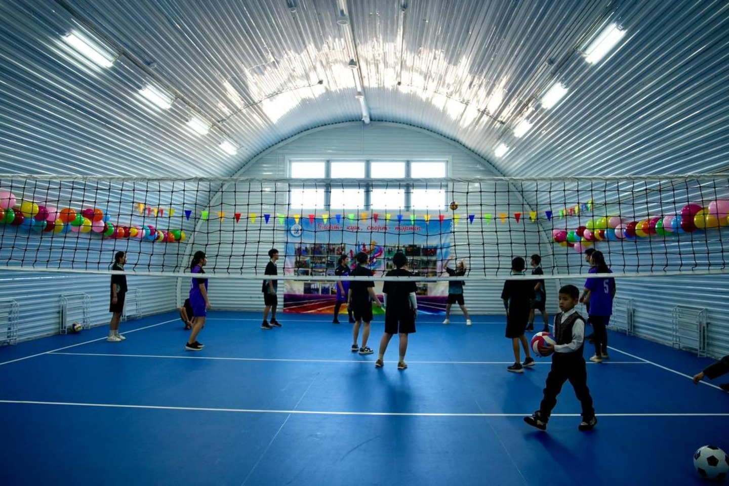 Усть-Каменогорск и ВКО / Касыма Кайсенова (Уланский р-он) / Жанұзақ ауылында жаңа спортзал ашылды Усть-Каменогорск и ВКО / Касыма Кайсенова (Уланский р-он) / Жанұзақ ауылында жаңа спортзал ашылды