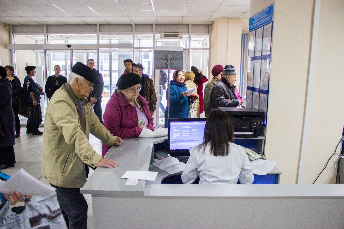 Усть-Каменогорск и ВКО / В ВКО люди жалуются на сложность записи к врачам Диагностического центра
