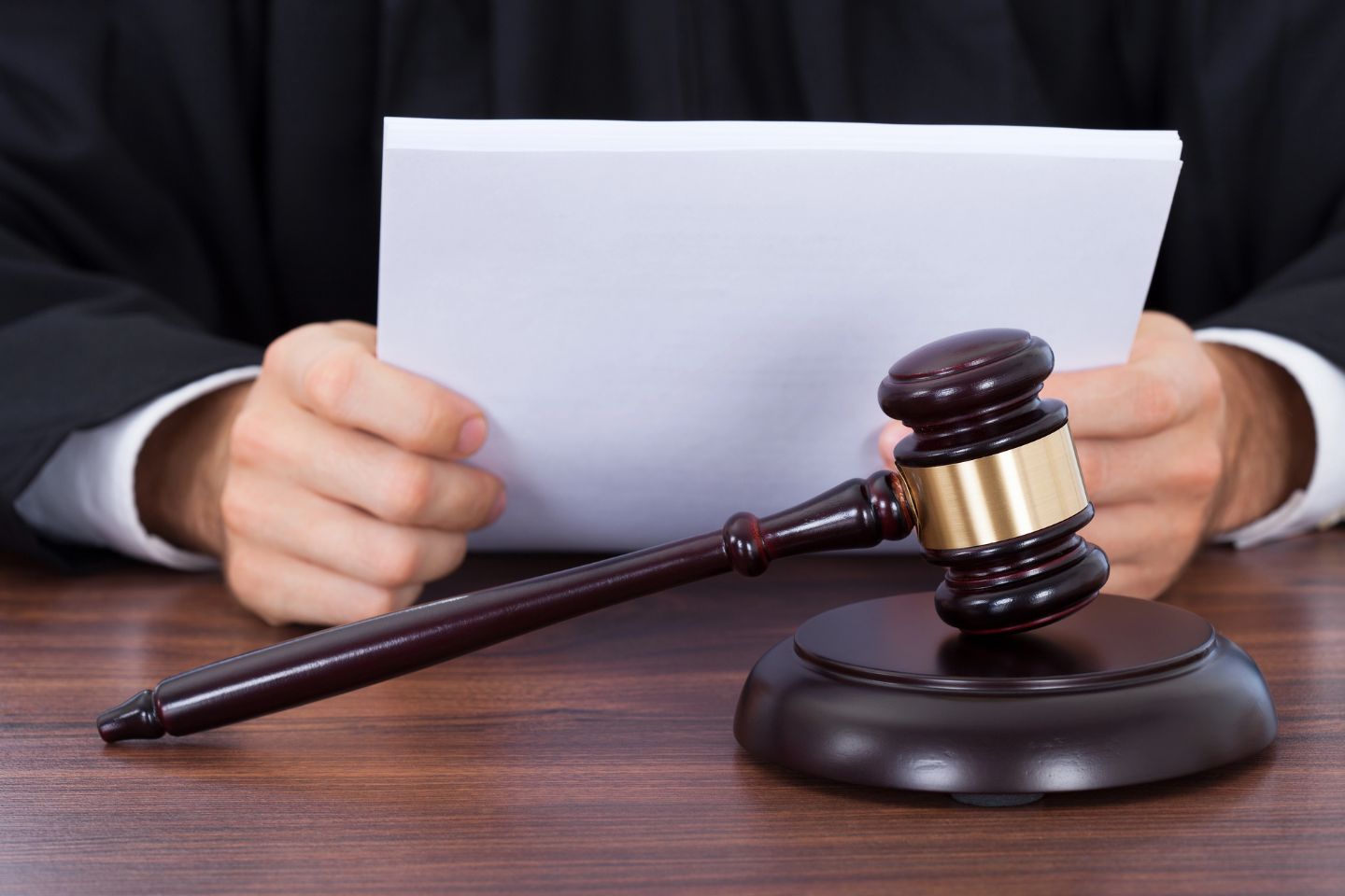 Усть-Каменогорск и ВКО / Экс-главе департамента экологии ВКО осталось провести за решеткой шесть месяцев