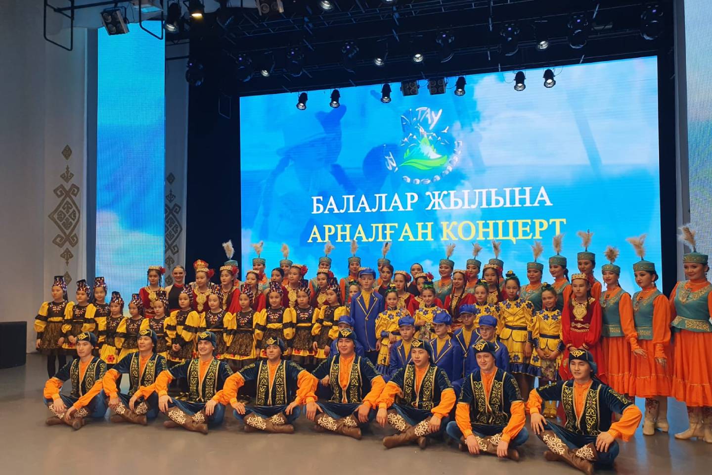 Усть-Каменогорск и ВКО / Году ребенка в Казахстане посвятили фестиваль танца в Усть-Каменогорске