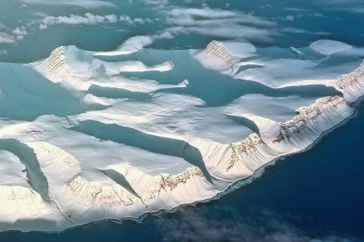 Новости мира / Интересные новости / В нескольких районах Антарктиды почти не осталось льда