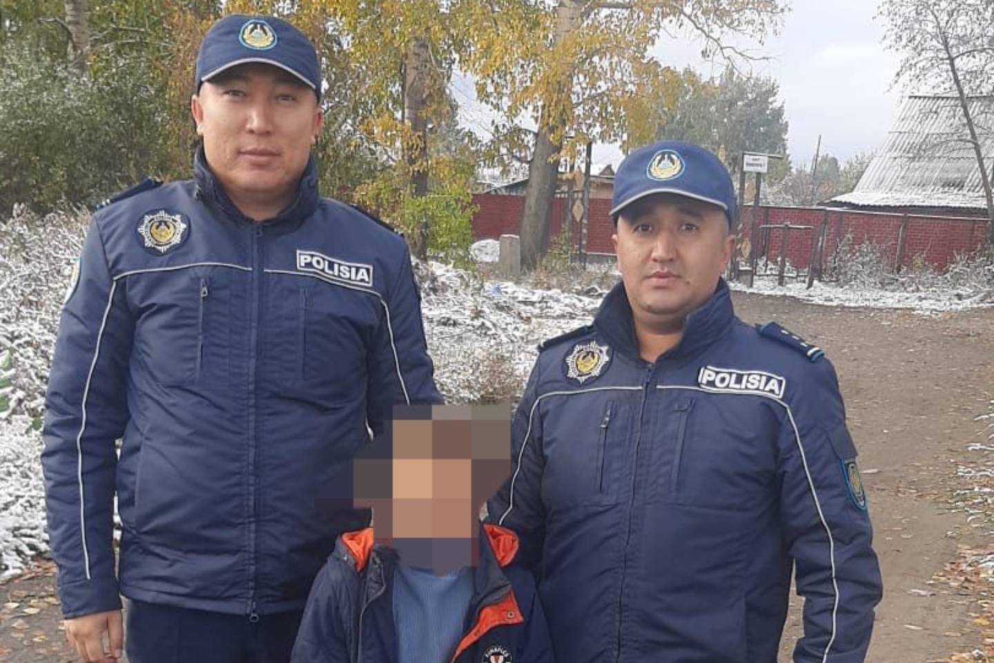 Происшествия в Казахстане и мире / 270 полицейских всю ночь искали пропавшего ребенка в Усть-Каменогорске