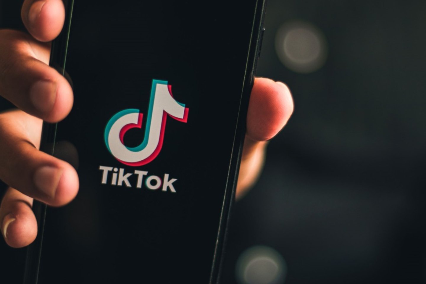 Партнерские материалы / Как TikTok обеспечивает безопасность сообщества: во втором квартале 2023 года в Казахстане был удален почти миллион видеороликов 