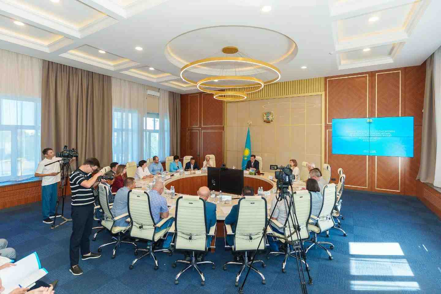 Усть-Каменогорск и ВКО / О роли населения в решении актуальных проблем поговорили в ВКО Усть-Каменогорск и ВКО / О роли населения в решении актуальных проблем поговорили в ВКО