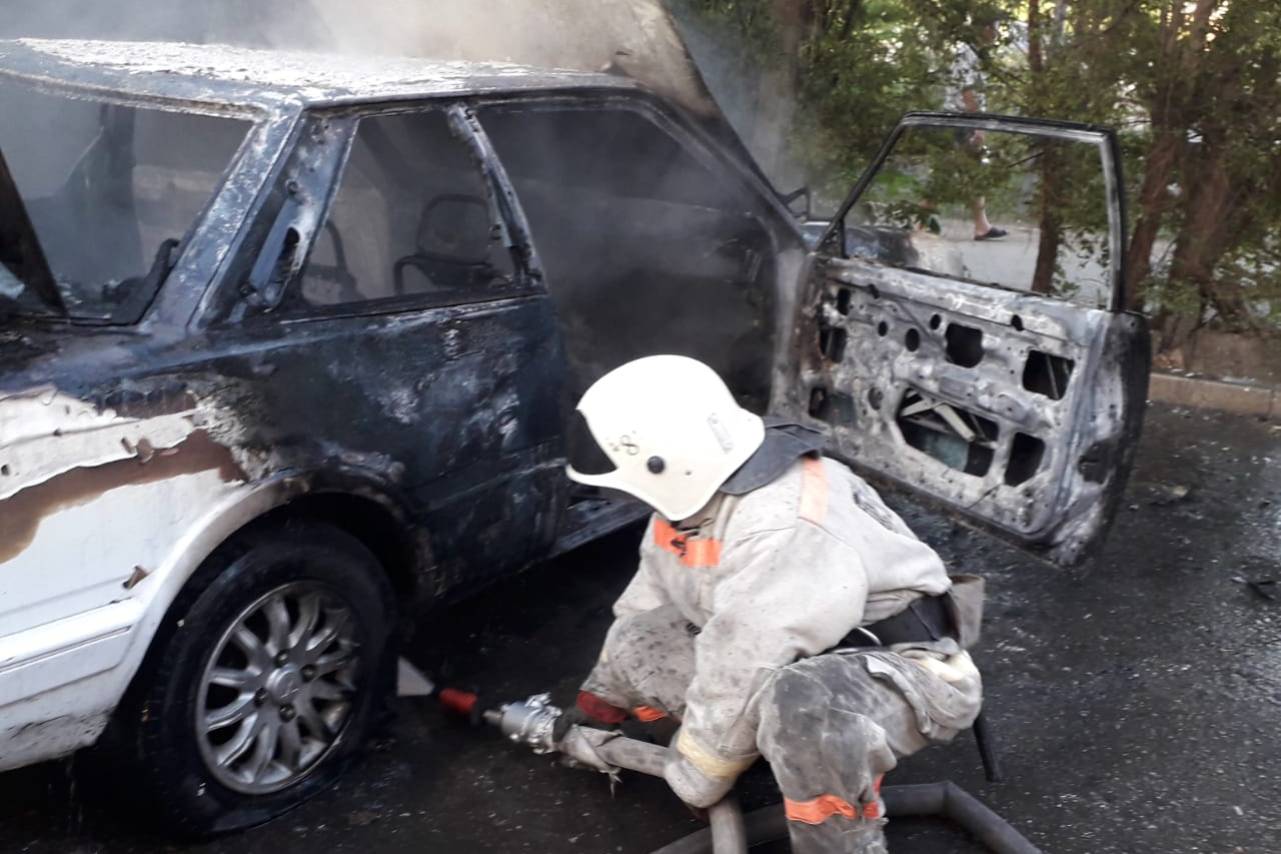 Происшествия в Казахстане и мире / С начала года более 100 автомобилей сгорело в ВКО