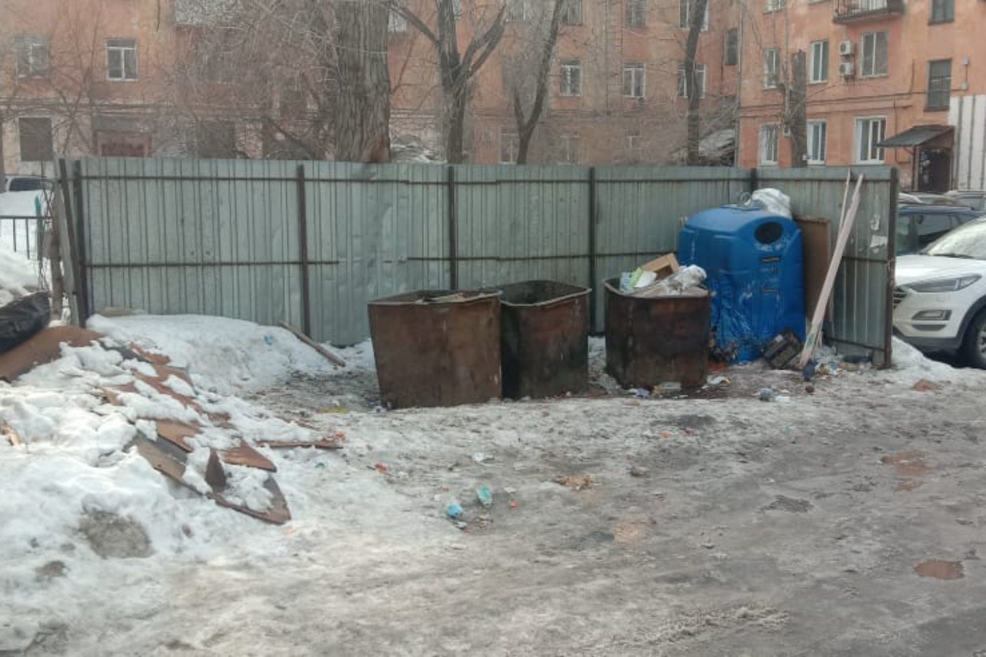 Новости Казахстана / Общество в Казахстане / Более пятисот мусорных контейнеров в Усть-Каменогорске требуют ремонта