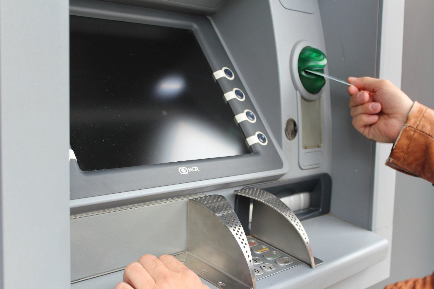 Новости Казахстана / Общество в Казахстане / Существуют ли секретные наборы цифр в банкоматах РК?