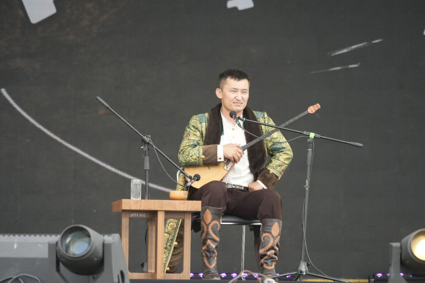Усть-Каменогорск и ВКО / Айтыс в Катон-Карагае объединил акынов из Казахстана, Кыргызстана и Монголии Усть-Каменогорск и ВКО / Айтыс в Катон-Карагае объединил акынов из Казахстана, Кыргызстана и Монголии