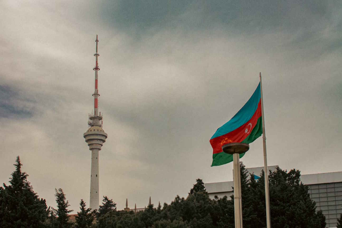 Новости мира / Политика в мире / Президент Азербайджана заявил о нежелании воевать с Арменией