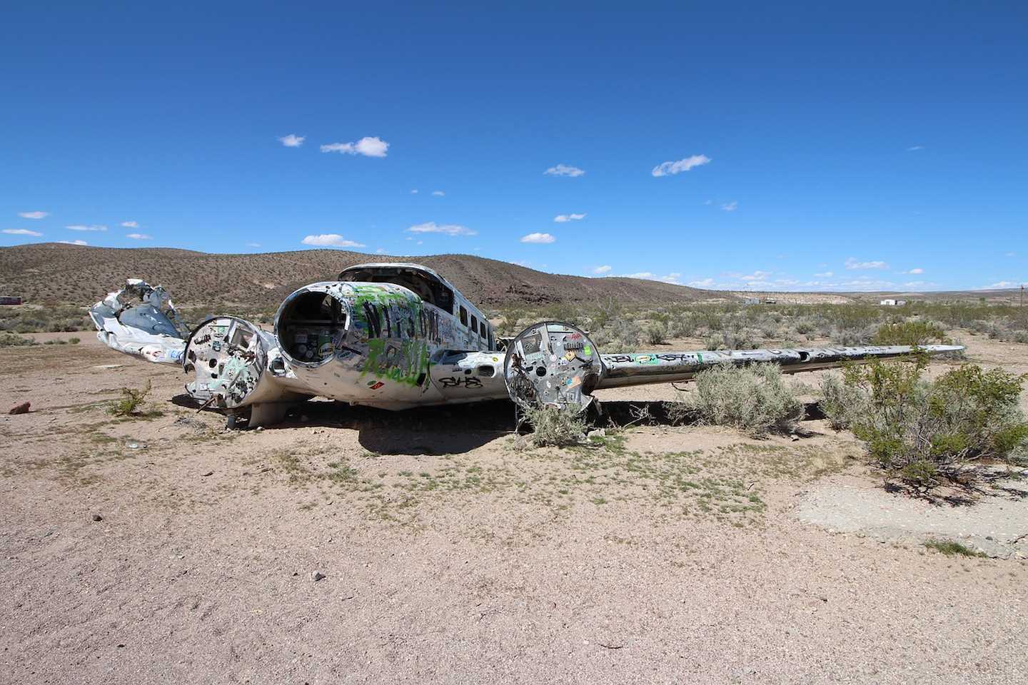 Происшествия в Казахстане и мире / Катастрофы / Частный самолет потерпел крушение в США