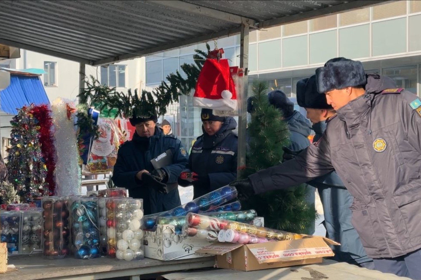Усть-Каменогорск и ВКО / ШҚО-да отшашуды сертификатсыз сатқандар айыппұл арқалады