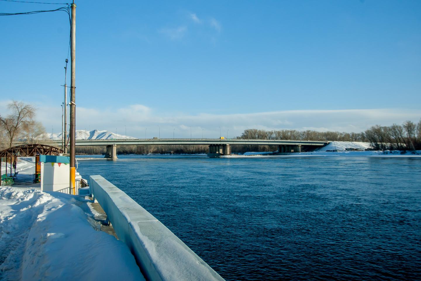 Усть-Каменогорск и ВКО / Биыл Өскемендегі Ертіс көпіріндегі жол жөнделеді Усть-Каменогорск и ВКО / Биыл Өскемендегі Ертіс көпіріндегі жол жөнделеді