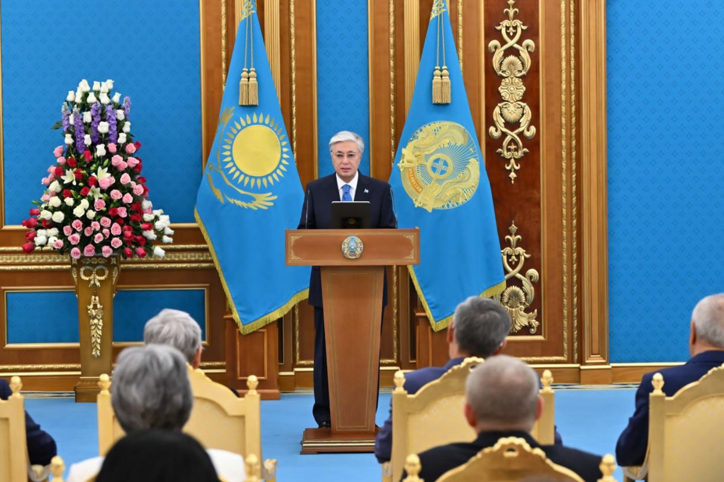Новости Казахстана / "Герои мирного времени": Токаев поздравил медиков с профессиональным праздником Новости Казахстана / "Герои мирного времени": Токаев поздравил медиков с профессиональным праздником