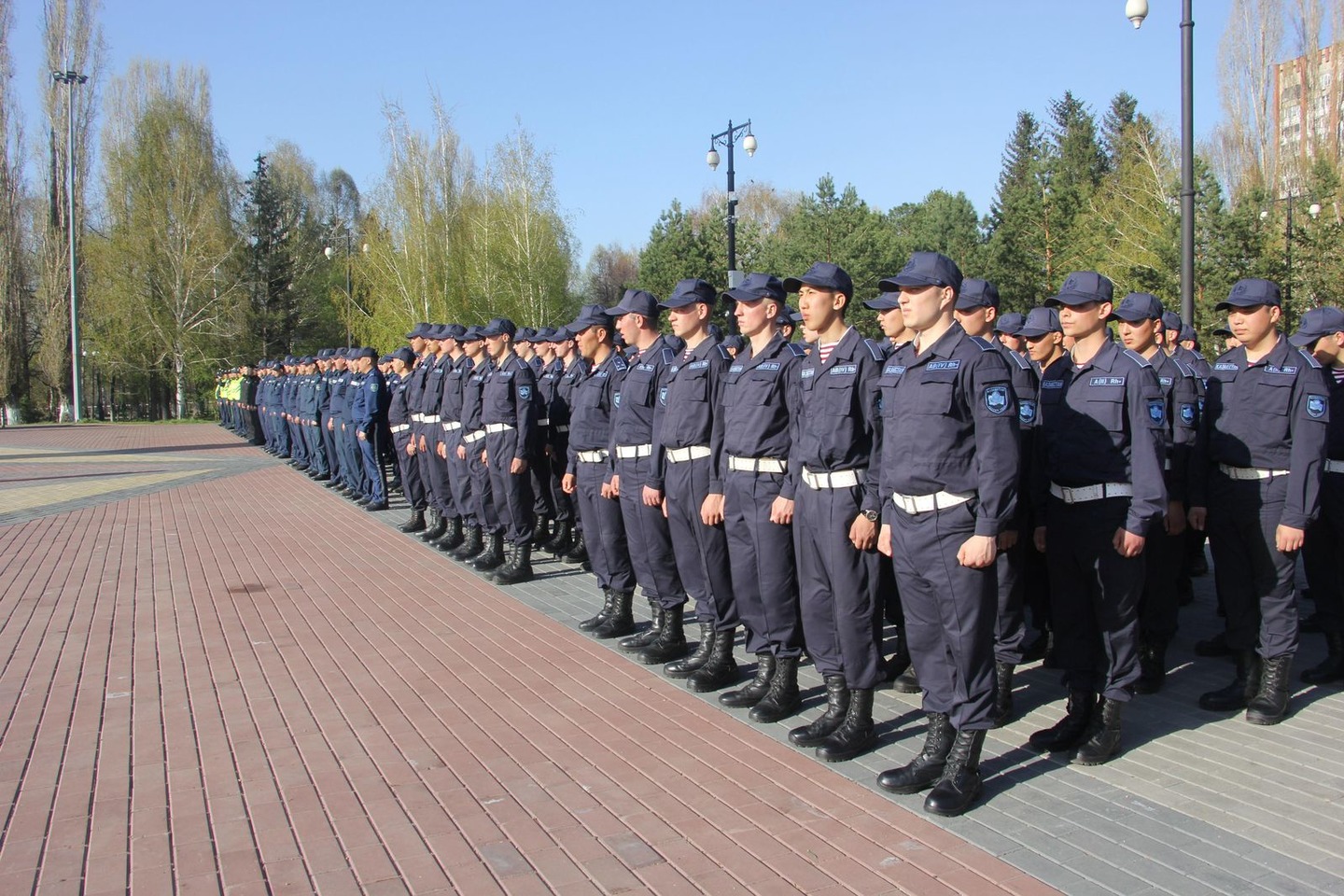 Усть-Каменогорск и ВКО / Өскеменде жоғалған жасөспірім бейнебақылау камераларының көмегімен табылды