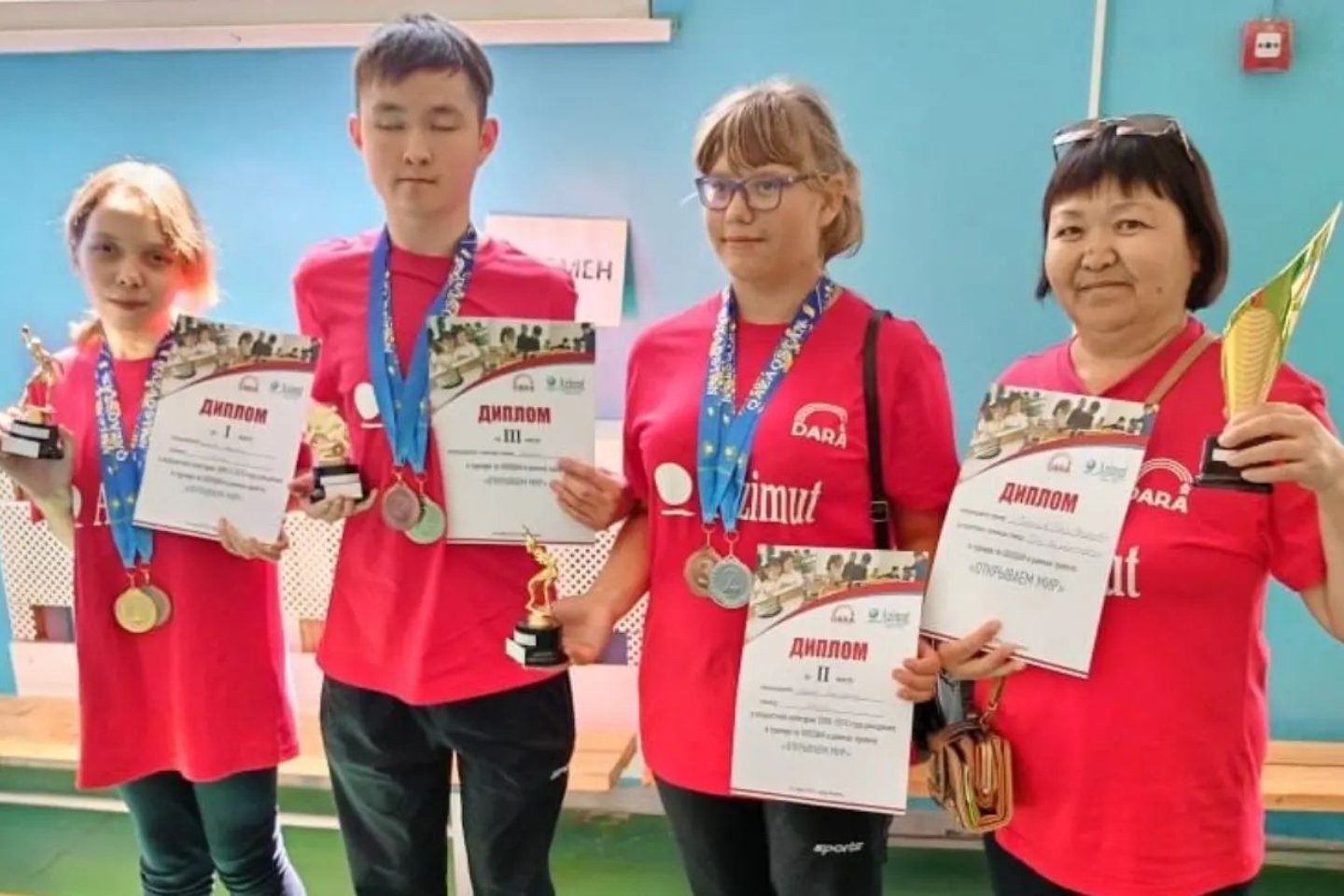 Усть-Каменогорск и ВКО / Юные теннисисты с нарушениями зрения из ВКО стали бронзовыми призерами в Алматы