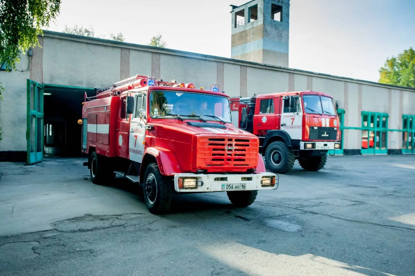 Усть-Каменогорск и ВКО / Спасатели потушили два крупных пожара в ВКО