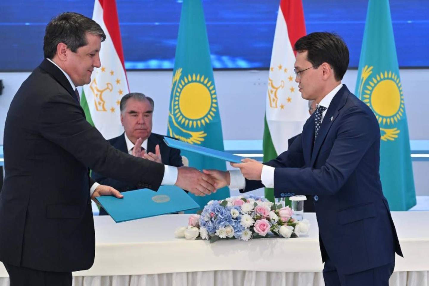 Новости Казахстана / Политика в Казахстане / Казахстан и Таджикистан договорились о сотрудничестве в IT-сфере