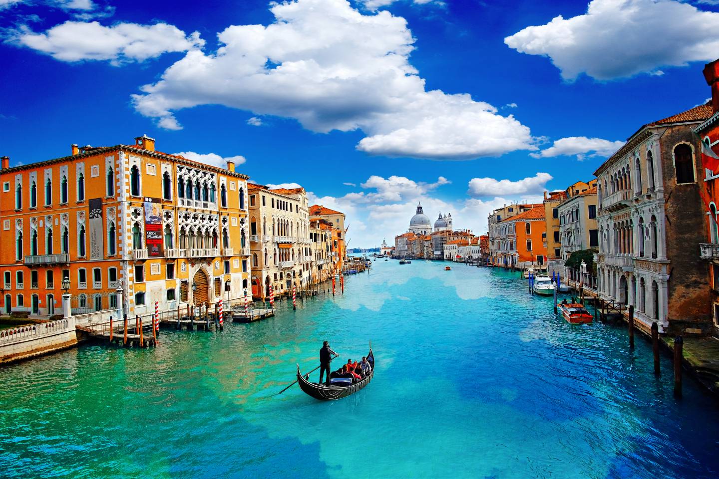 Новости мира / Интересные новости / В Венеции введут платный вход для туристов, приезжающих в город на один день