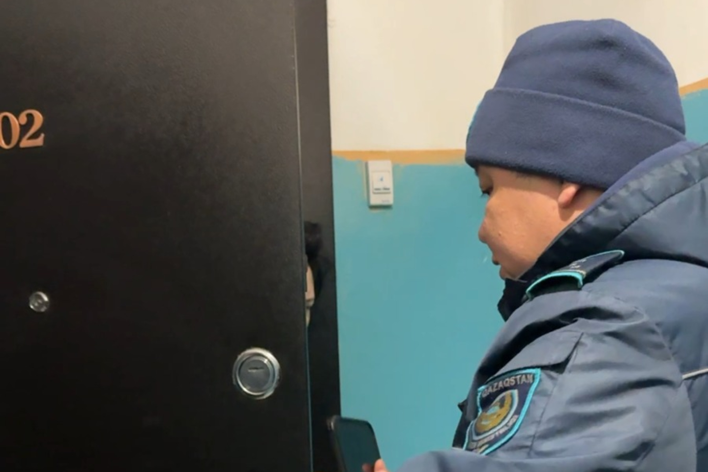 Усть-Каменогорск и ВКО / "Резиновые квартиры" проверяют полицейские Усть-Каменогорска