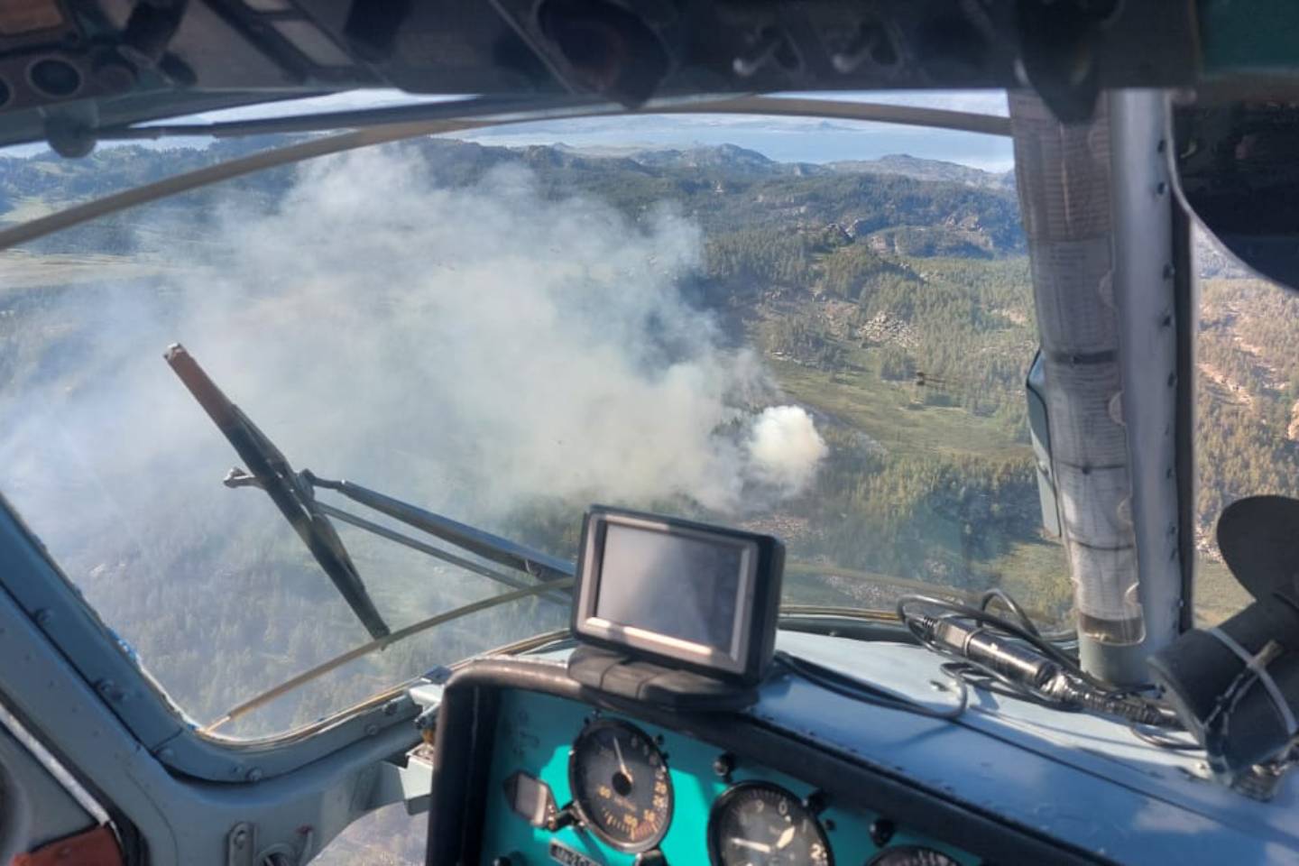 Происшествия в Казахстане и мире / Еще один лесной пожар удалось потушить в ВКО