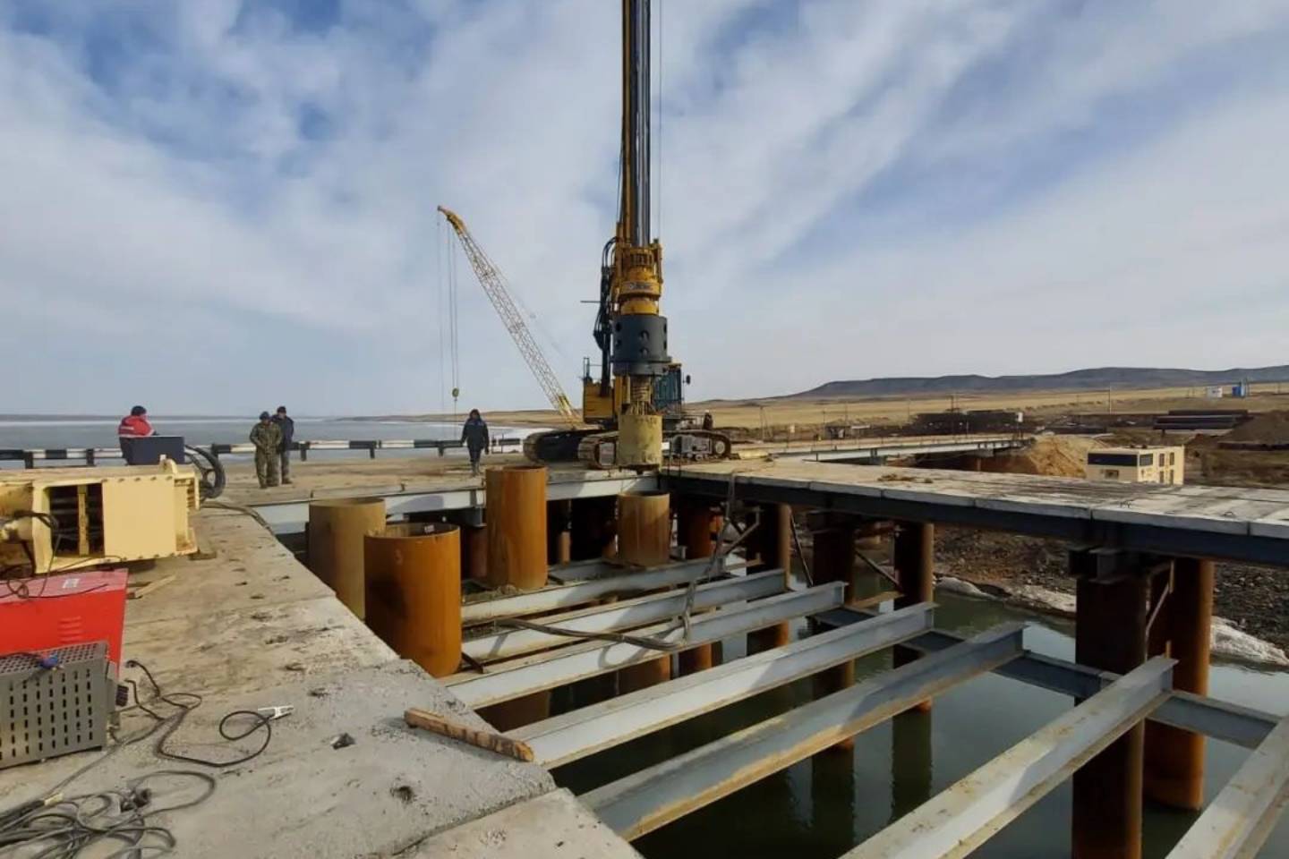 Новости Казахстана / Общество в Казахстане / Строительство моста через Бухтарминское водохранилище в ВКО продолжается
