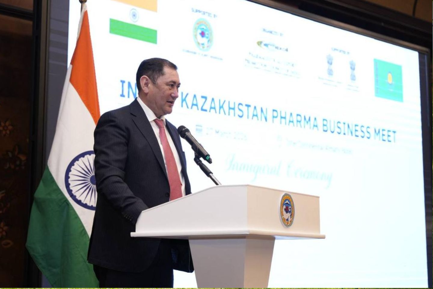 Новости Казахстана / ВОЗ подтвердила высокий уровень безопасности лекарств в РК