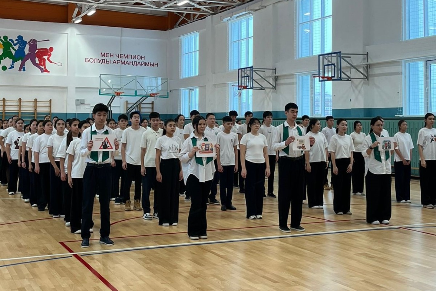 Усть-Каменогорск и ВКО / ШҚО мектептері арасында құқықтық челлендж басталды