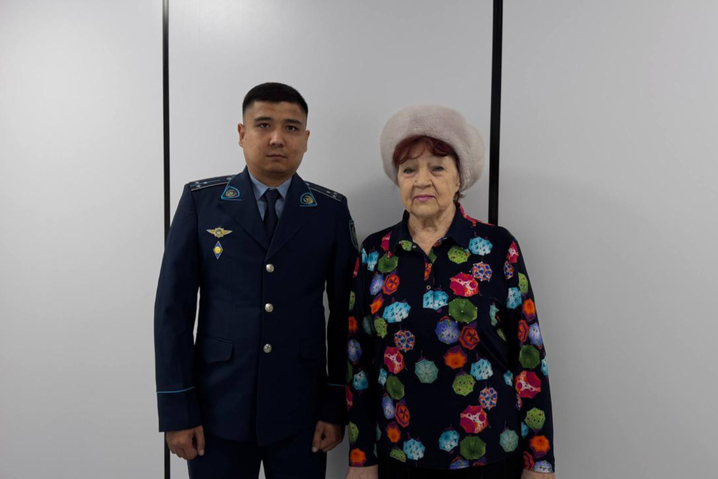 Усть-Каменогорск и ВКО / Сообщение на 10 миллионов тенге: полицейские спасли пенсионерку в ВКО