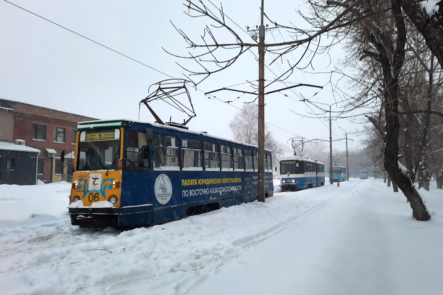 Усть-Каменогорск и ВКО / Трамвайное движение остановилось в Усть-Каменогорске бүгін утром