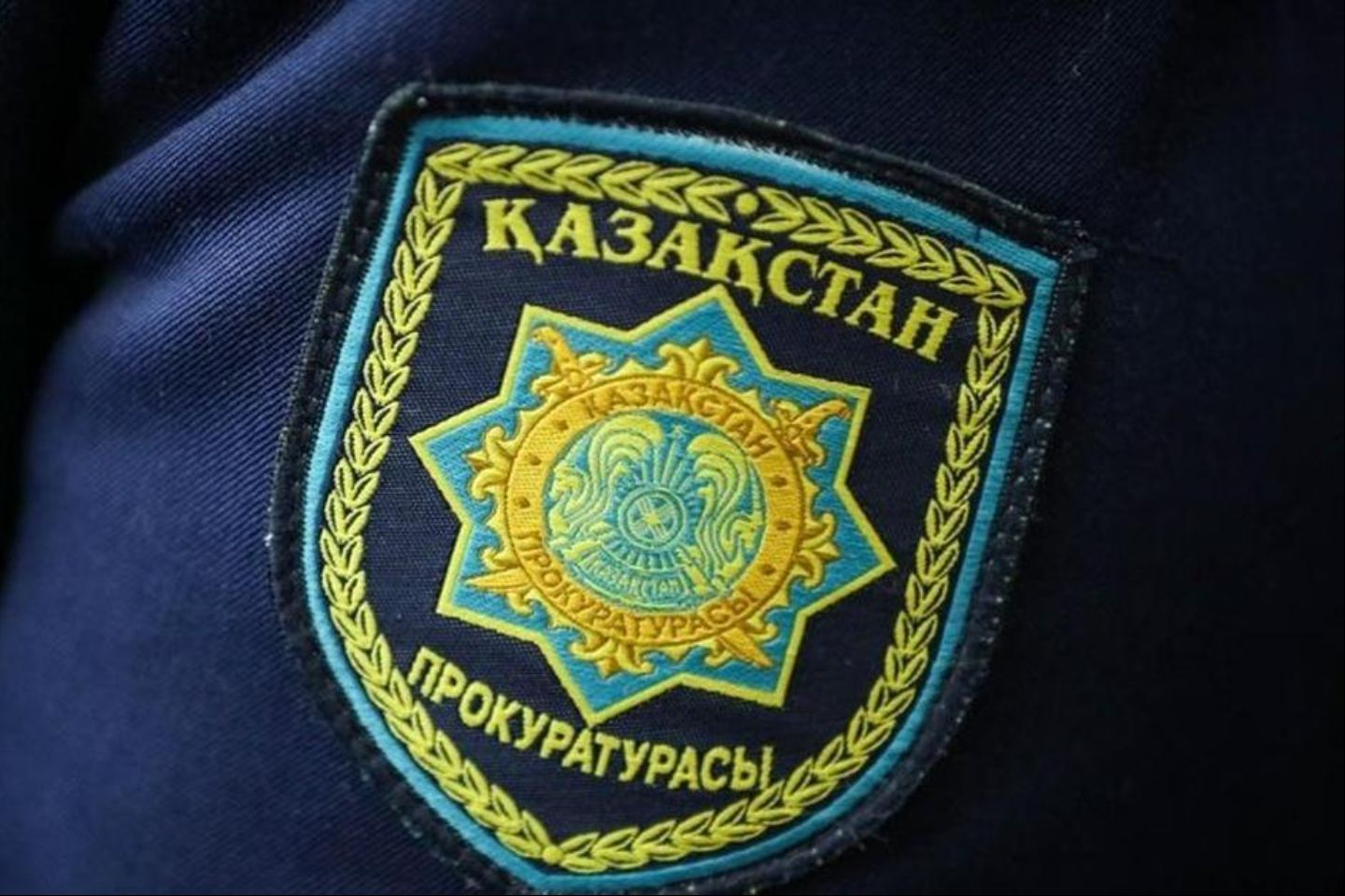 Новости Казахстана / Чиновник в Алматы незаконно сдавал территорию госоргана под кафе