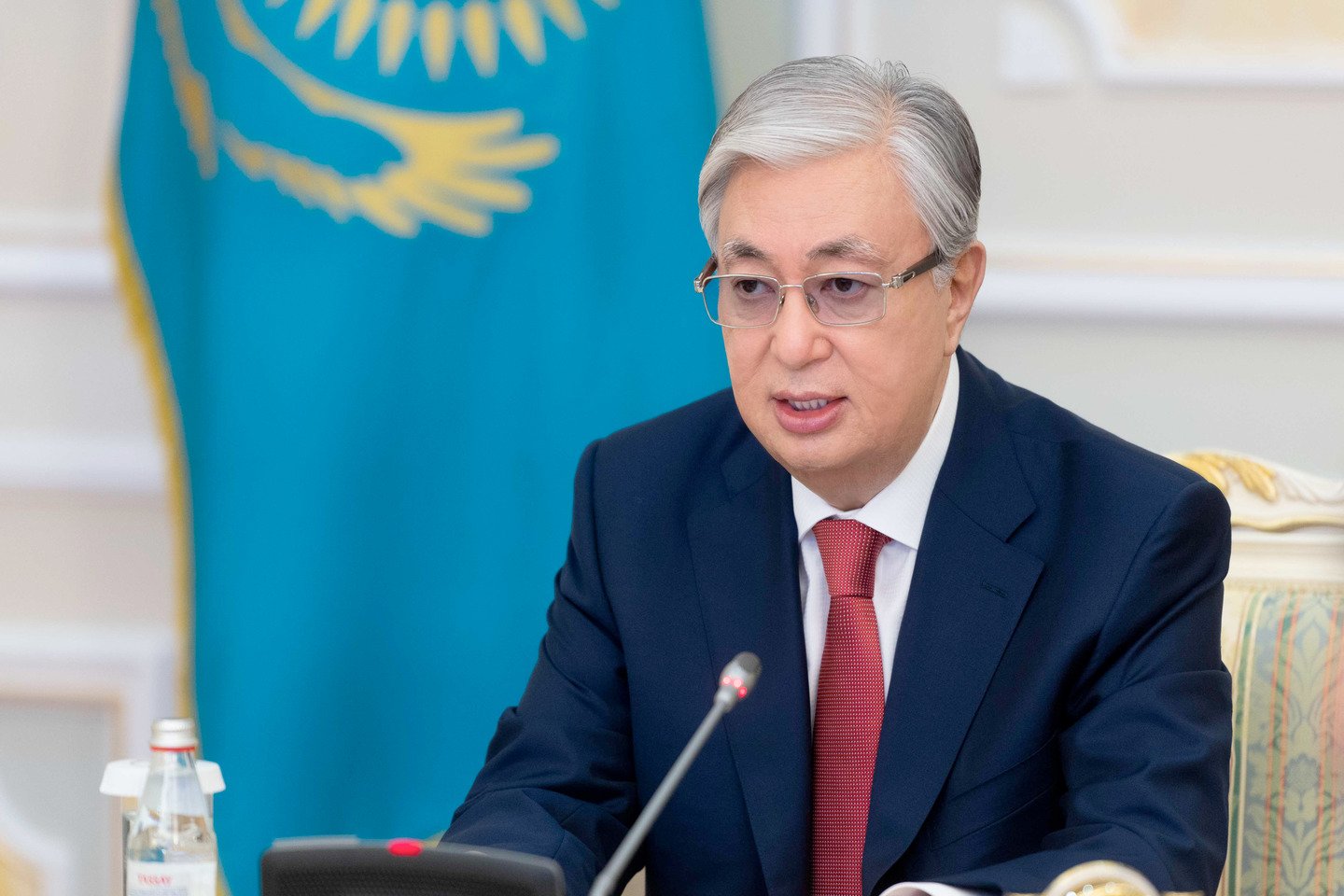 Новости Казахстана / Мемлекет басшысы қазақстандықтарды Алғыс айту күнімен құттықтады