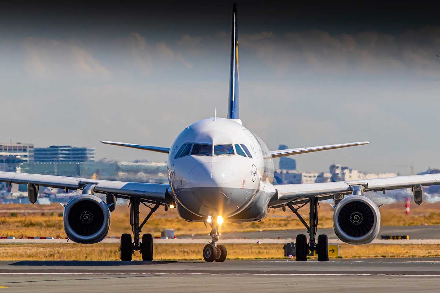 Новости Казахстана / Общество в Казахстане / Рейсы на Ближний Восток отменяет авиакомпания Air Astana
