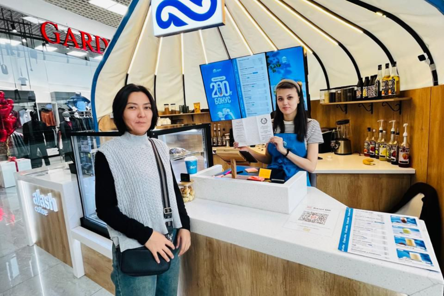 Усть-Каменогорск и ВКО / Усть-Каменогорск / ДГД по ВКО рассказывает о новом Налоговом кодексе на улицах Усть-Каменогорска