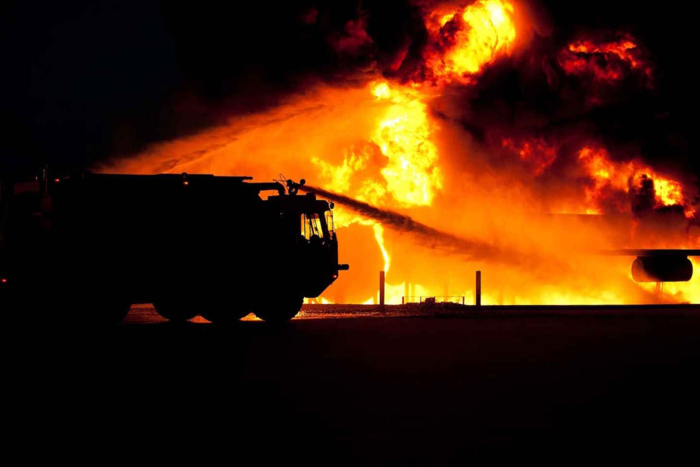Происшествия в Казахстане и мире / В Костанайской области произошел пожар на элеваторе
