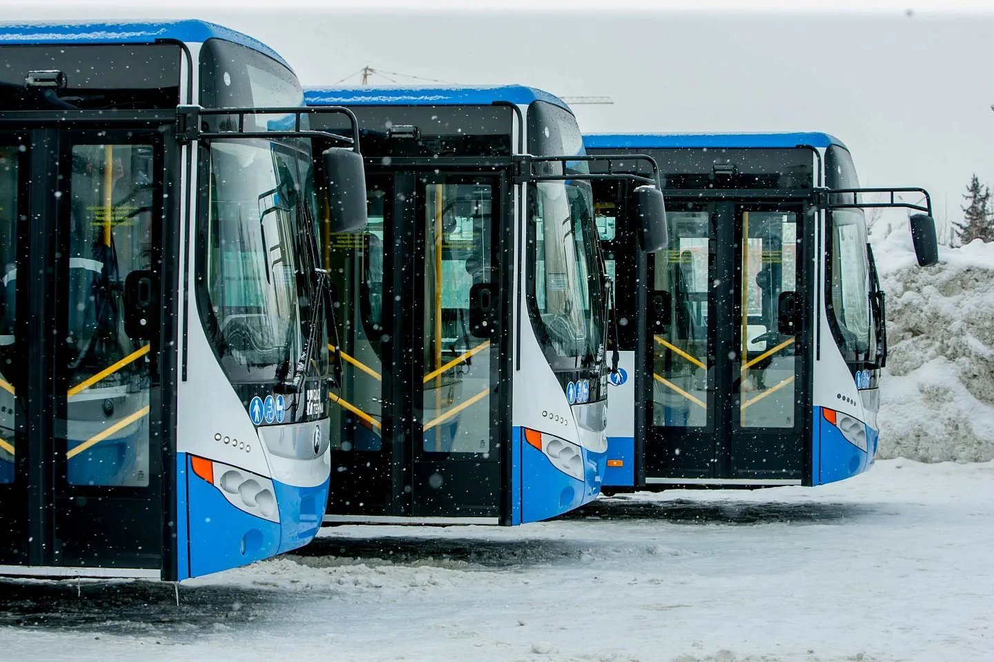 Усть-Каменогорск и ВКО / Усть-Каменогорск / Еще десять новых автобусов вышли на маршруты в Усть-Каменогорске