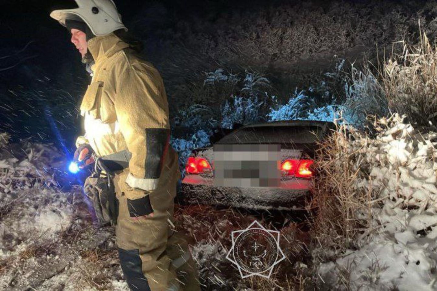 Новости Казахстана / В Жамбылской области спасатели вытащили автомобиль, застрявший ночью в поле Новости Казахстана / В Жамбылской области спасатели вытащили автомобиль, застрявший ночью в поле