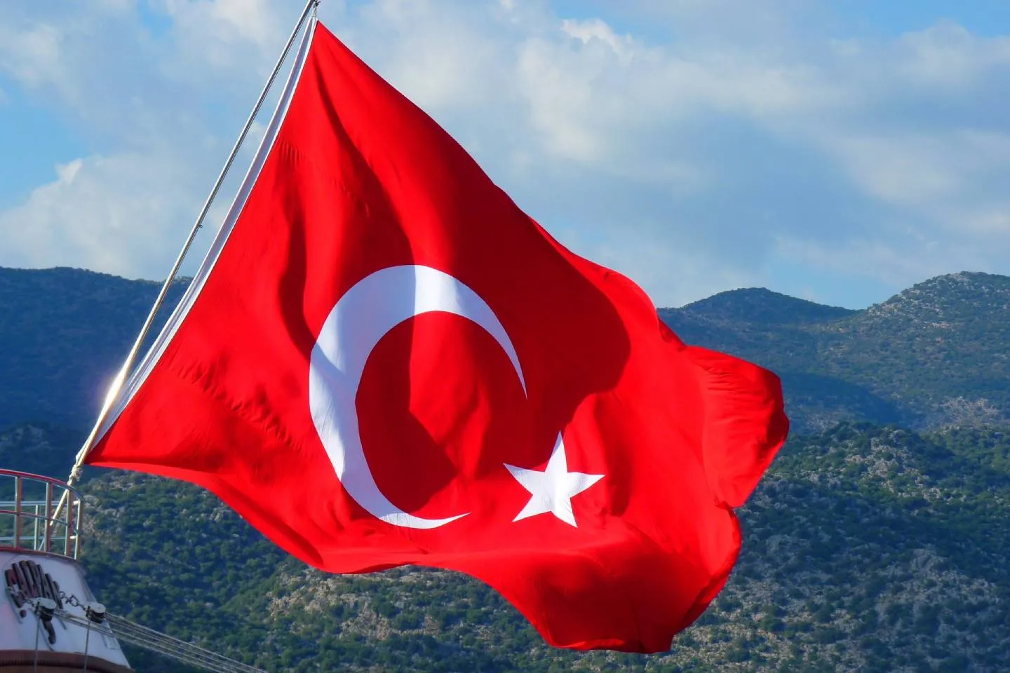 Новости мира / Интересные новости / Безопасно ли ехать на отдых в Турцию, рассказали специалисты