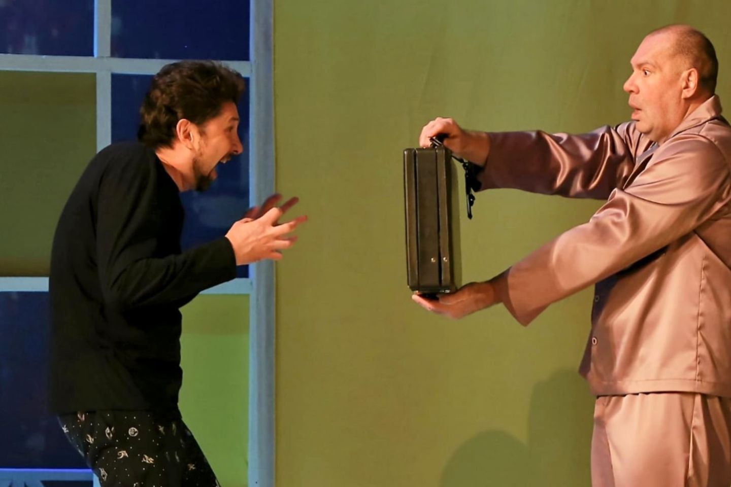 Усть-Каменогорск и ВКО / Усть-Каменогорск / Перебор! ВК театр драмы и оперетты приглашает на пикантную комедию 18+ Усть-Каменогорск и ВКО / Усть-Каменогорск / Перебор! ВК театр драмы и оперетты приглашает на пикантную комедию 18+