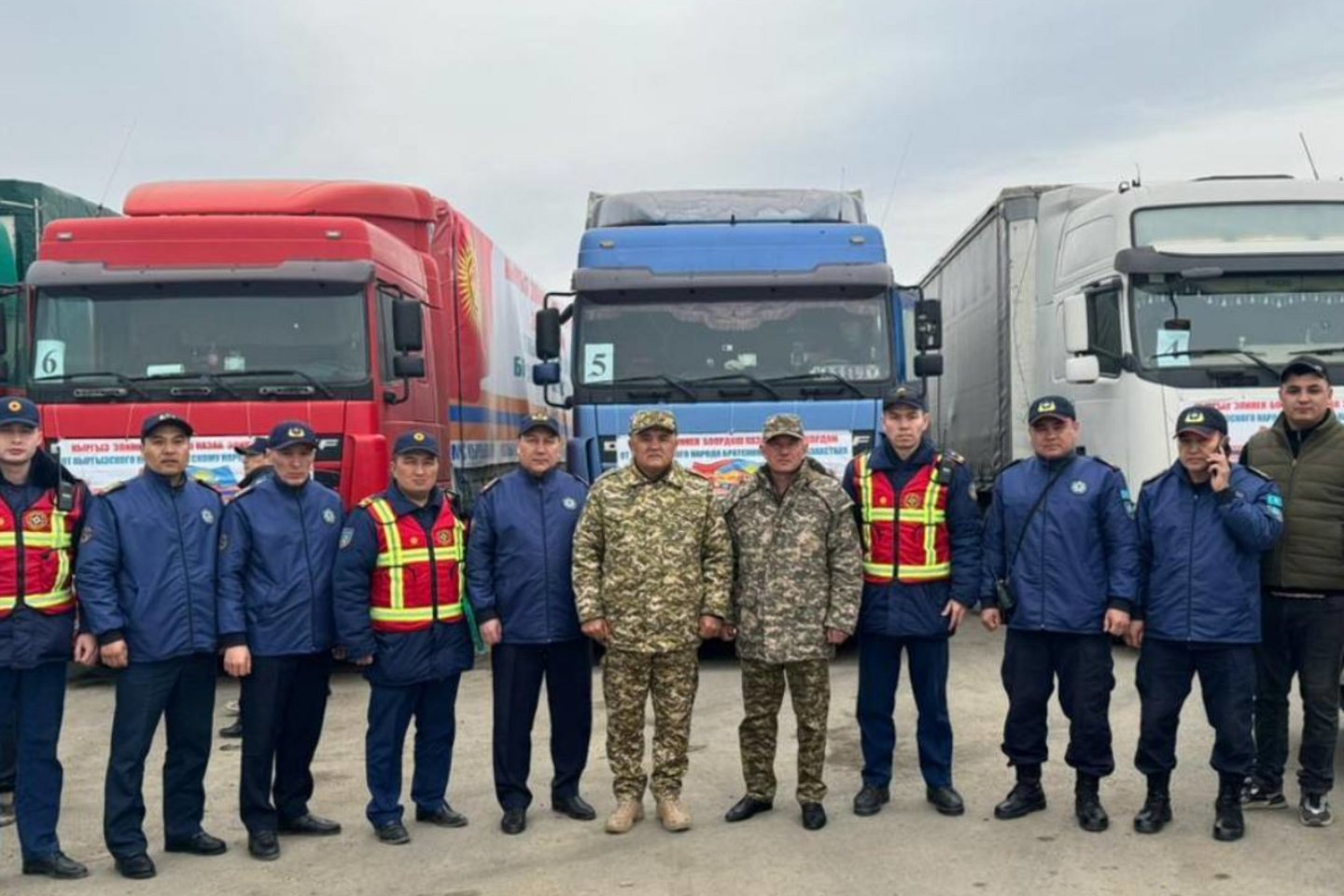 Новости Казахстана / Гуманитарная помощь из Кыргызстана прибыла в западные регионы РК