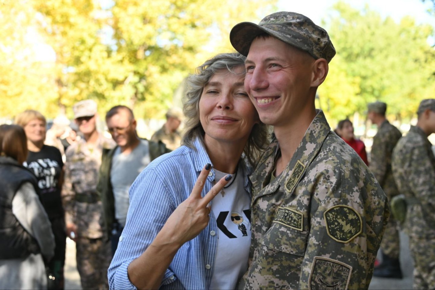 Усть-Каменогорск и ВКО / Усть-Каменогорск / Родители солдат Усть-Каменогорского гарнизона пришли проведать сыновей