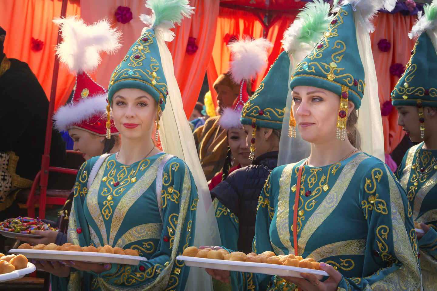 Новости Казахстана / Общество в Казахстане / В Караганде прошел показ национальной одежды