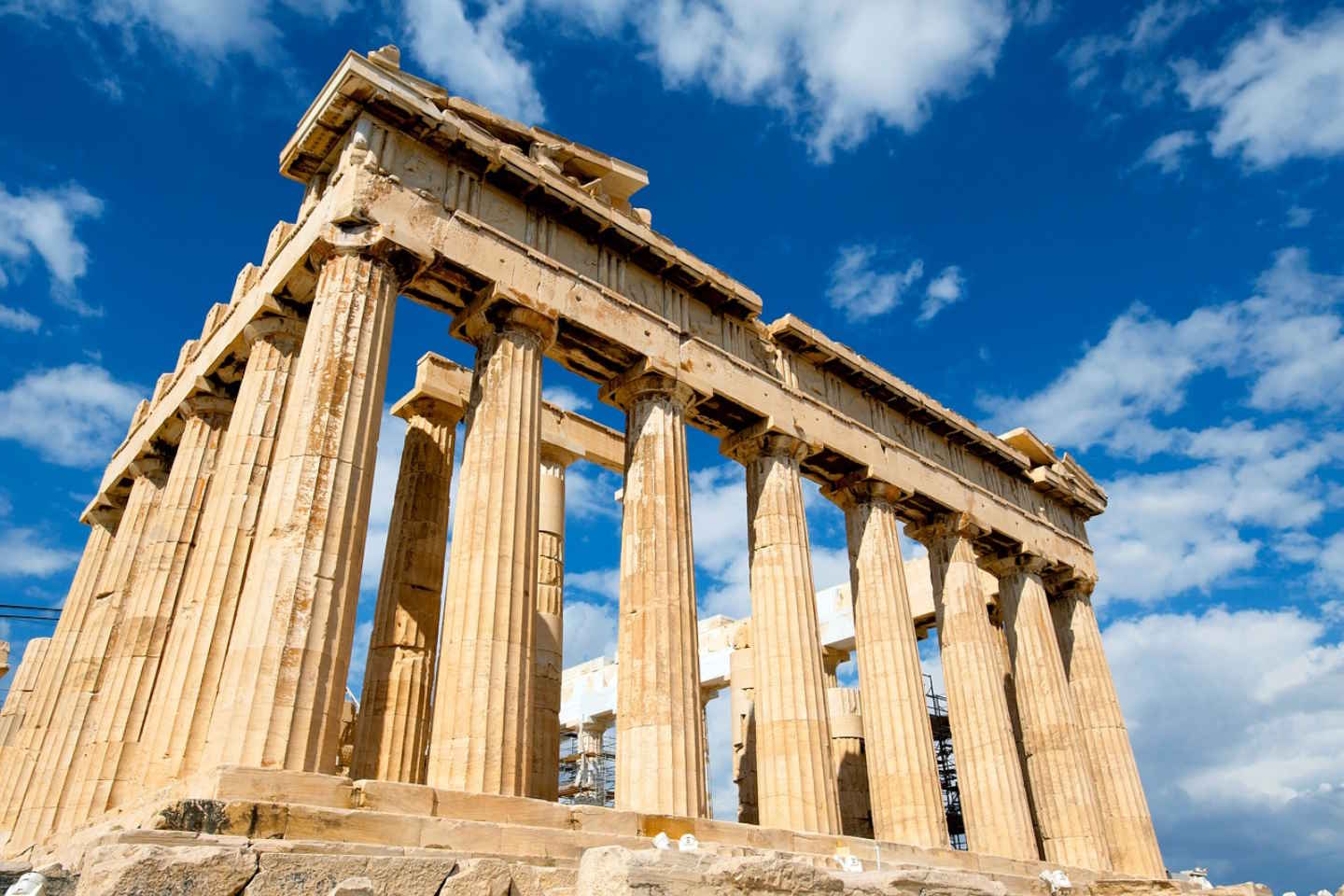 Новости мира / Интересные новости / В Греции собираются брать с туристов налог на климат