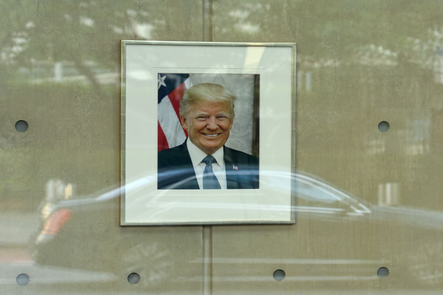 Новости мира / Трамп признал, что Конституция не позволит ему вновь баллотироваться Новости мира / Трамп признал, что Конституция не позволит ему вновь баллотироваться