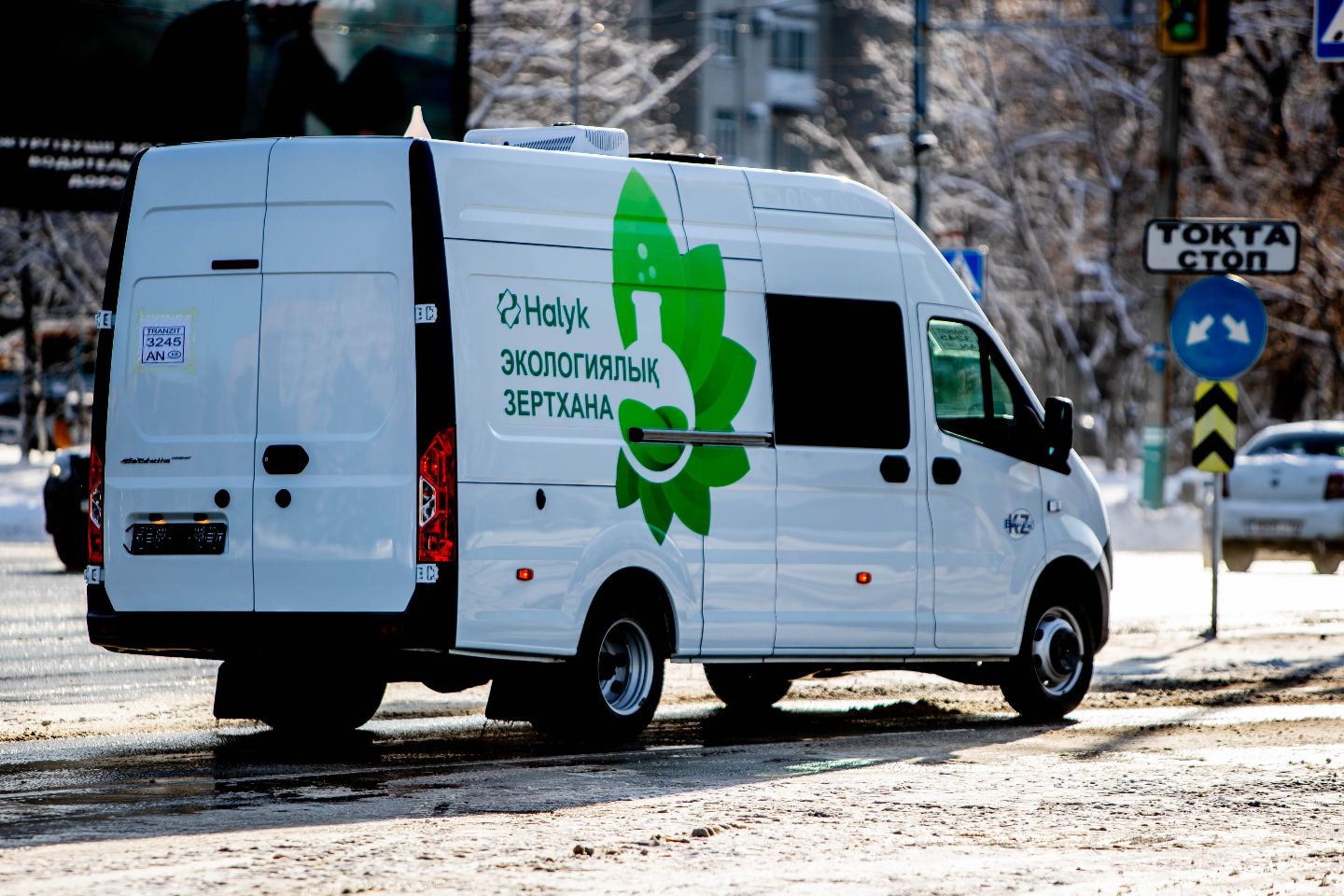 Усть-Каменогорск и ВКО / Усть-Каменогорск / Новая эколаборатория для мониторинга воздуха  заработала в Усть-Каменогорске