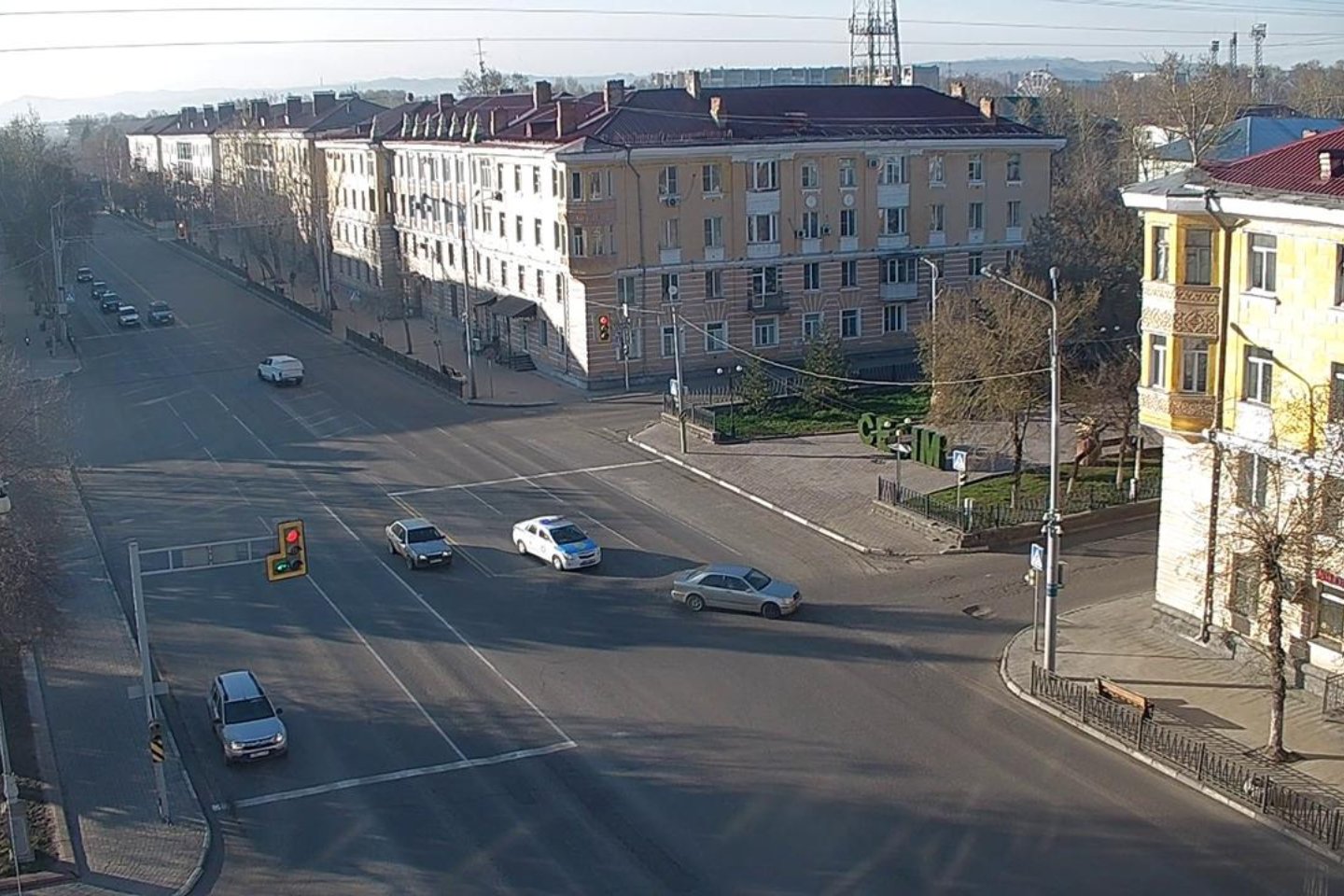 Усть-Каменогорск и ВКО / Пьяная автоледи на чужом авто разъезжала по Усть-Каменогорску