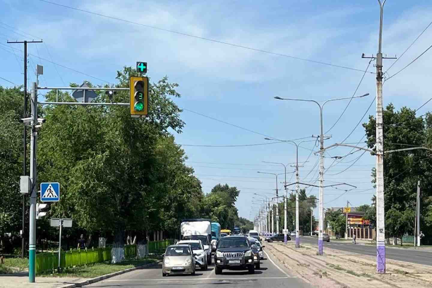 Усть-Каменогорск и ВКО / В Усть-Каменогорске меняют цвет плюс-образные секции светофоров Усть-Каменогорск и ВКО / В Усть-Каменогорске меняют цвет плюс-образные секции светофоров