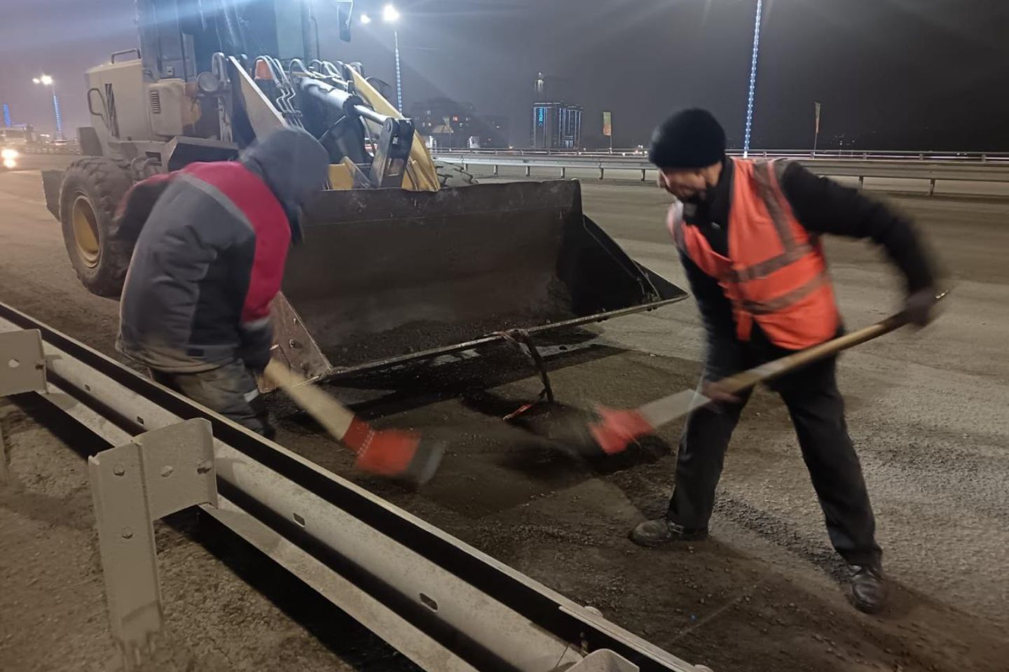 Усть-Каменогорск и ВКО / Усть-Каменогорск / 52 километра дорог отремонтируют в этом году в Усть-Каменогорске